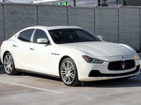 Used 2014 Maserati Ghibli image 8