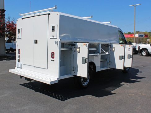 Used 2024 Ford Transit 350 T-350 image 19