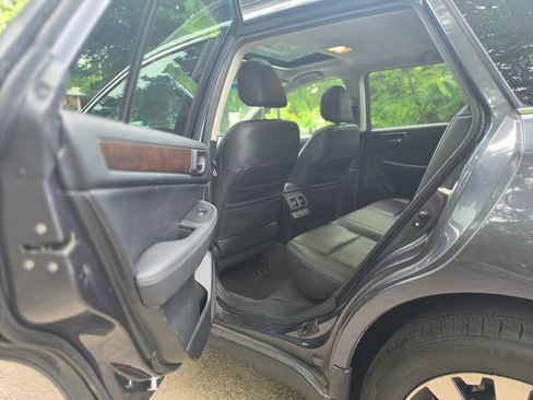 Used 2015 Subaru Outback 2.5i Limited AWD/4WD image 16