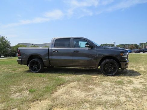 Used 2022 RAM 1500 Big Horn RWD image 2