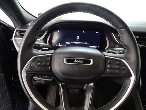 Certified 2023 Jeep Grand Cherokee Altitude image 6