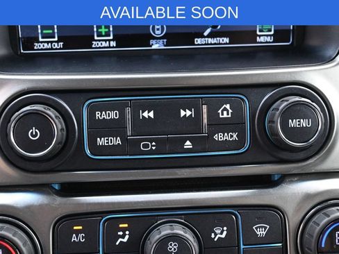 Used 2018 Chevrolet Suburban Premier AWD/4WD image 26