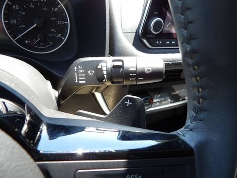Used 2023 Nissan Rogue SV w/ SV Premium Package AWD/4WD image 20