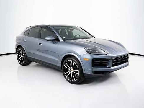 New 2026 Porsche Cayenne Coupe AWD/4WD image 7
