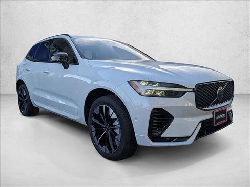 New 2026 Volvo XC60 T8 Plus w/ Climate Package image 8