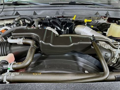 Used 2016 Ford F250 Lariat w/ Lariat Ultimate Package image 21