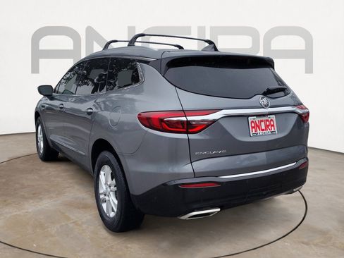Used 2020 Buick Enclave Essence image 12