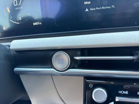 Used 2025 Hyundai Tucson SEL image 19