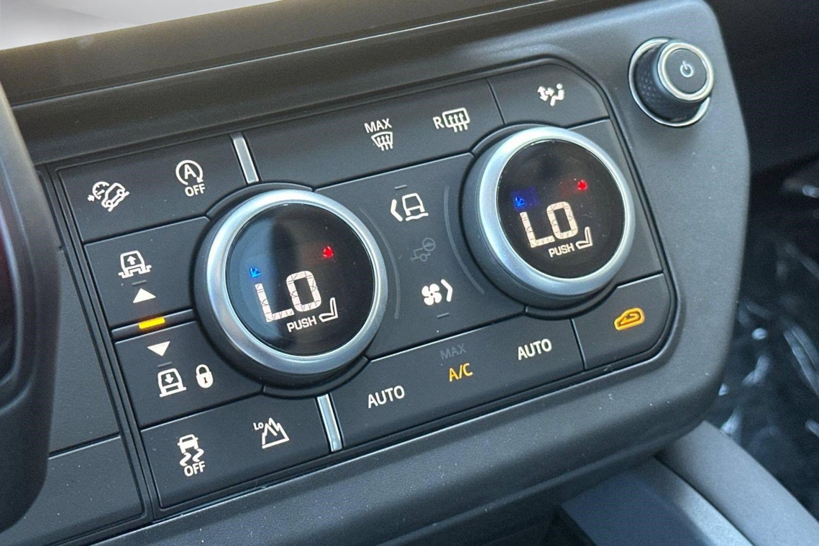 New 2026 Land Rover Defender 110 S AWD/4WD image 19