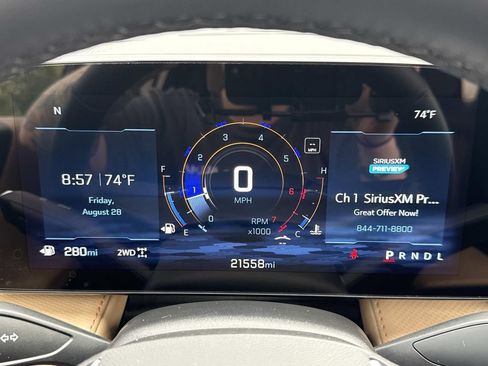 Used 2025 Chevrolet Equinox ACTIV w/ Convenience Package III AWD/4WD image 12