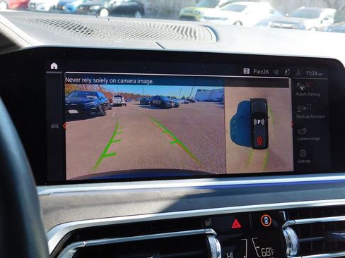 Used 2022 BMW X7 xDrive40i w/ Premium Package image 25