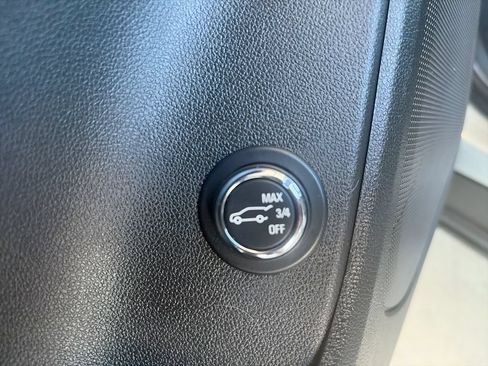 Used 2024 Chevrolet Blazer LT w/ Convenience Package FWD image 14