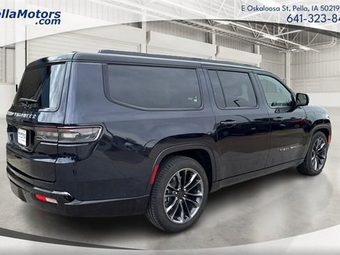 Used 2025 Jeep Grand Wagoneer L Series III w/ Rear Seat Video Group 1 image 3