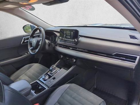 Used 2024 Mitsubishi Outlander SE AWD/4WD image 23