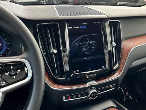 Certified 2023 Volvo XC60 B5 Plus w/ Protection Package Premier image 6