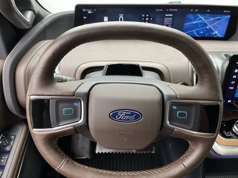 Used 2026 Ford Expedition Max King Ranch AWD/4WD image 17