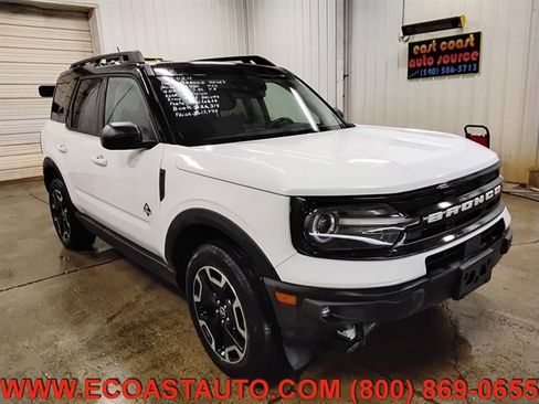Used 2024 Ford Bronco Sport Outer Banks w/ Tech Package AWD/4WD image 4
