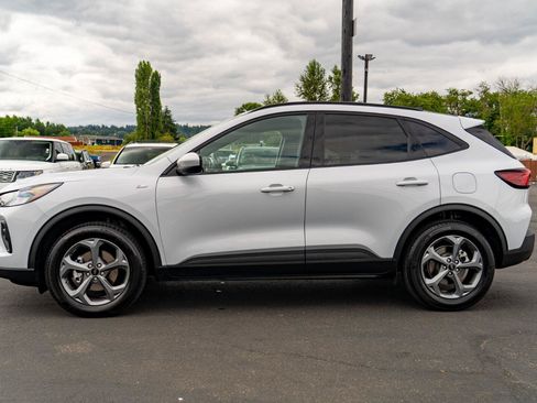 Used 2025 Ford Escape ST-Line Select AWD/4WD image 12