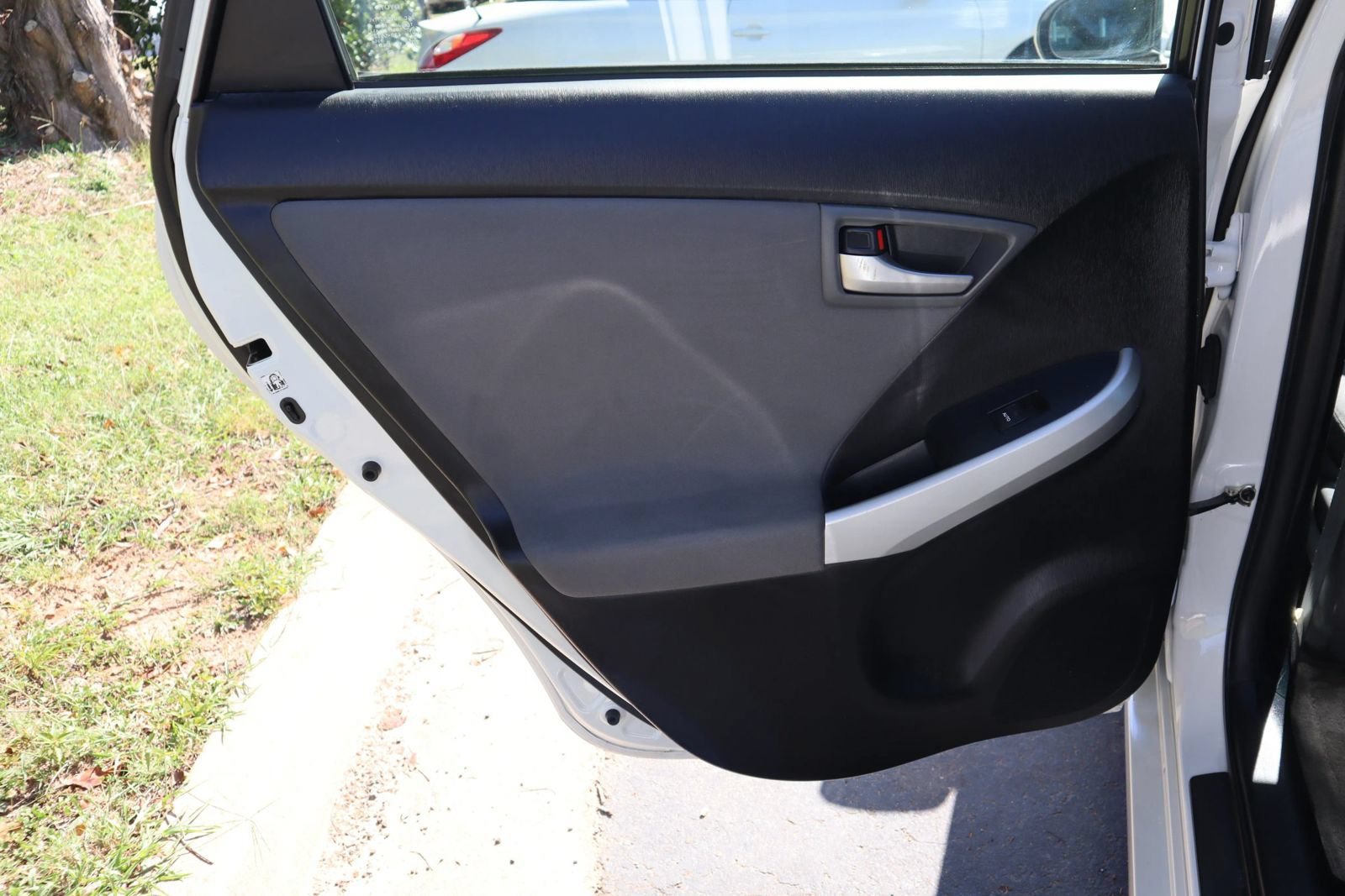 Used 2014 Toyota Prius Three FWD image 10