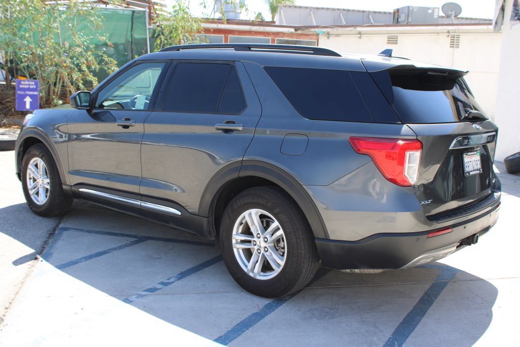 Used 2020 Ford Explorer XLT w/ Equipment Group 202A RWD image 6