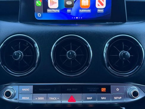 Used 2020 Kia Stinger GT1 RWD image 20