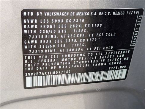 Used 2020 Volkswagen Tiguan SEL image 16