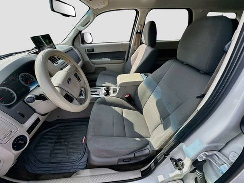 Used 2010 Ford Escape XLT FWD image 18