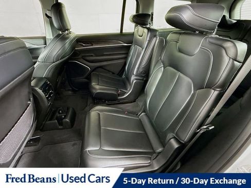 Used 2021 Jeep Grand Cherokee L Limited AWD/4WD image 32