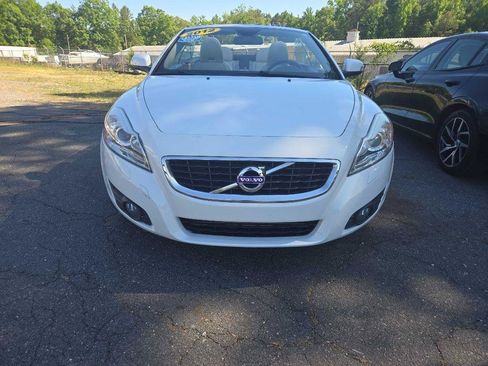 Used 2012 Volvo C70 T5 w/ Climate Pkg FWD image 2