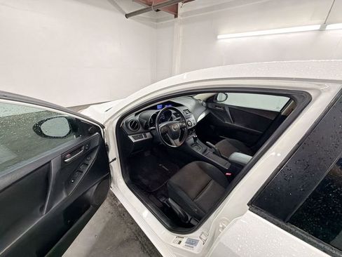 Used 2012 MAZDA MAZDA3 i Touring image 10