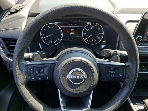 Used 2024 Nissan Rogue S AWD/4WD image 18