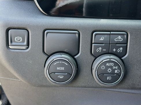 Used 2026 Chevrolet Silverado 1500 High Country w/ Midnight Edition RWD image 34