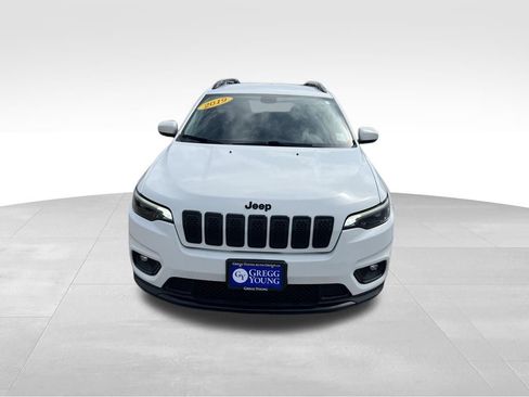 Used 2019 Jeep Cherokee Latitude w/ Cold Weather Group AWD/4WD image 11