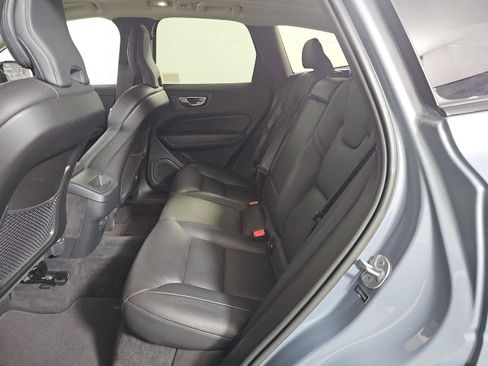 Used 2023 Volvo XC60 B5 Plus w/ Protection Package Premier AWD/4WD image 9