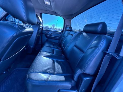 Used 2013 GMC Sierra 2500 Denali w/ Suspension Package, Off-Road image 33