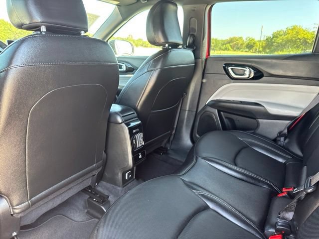 Used 2025 Jeep Compass Limited w/ Elite Group AWD/4WD image 23