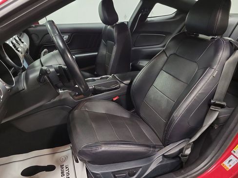 Used 2021 Ford Mustang GT Premium image 13