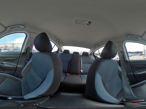 Used 2025 Nissan Versa SV image 37