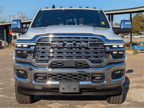 Used 2025 RAM 3500 Limited w/ Towing Technology Group image 9