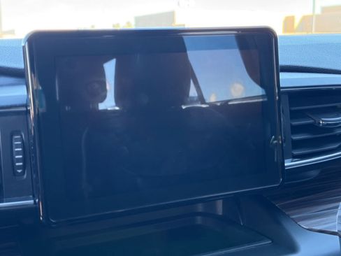 Used 2020 Ford Explorer Limited AWD/4WD image 16