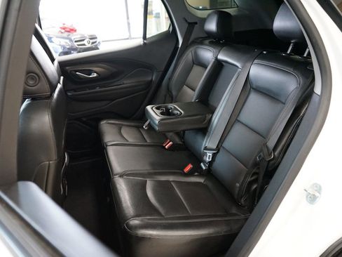 Used 2023 GMC Terrain SLT image 44