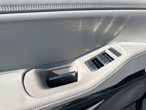 Used 2025 Lincoln Navigator L Reserve image 27