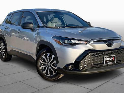 Used 2025 Toyota Corolla Cross AWD Hybrid image 3