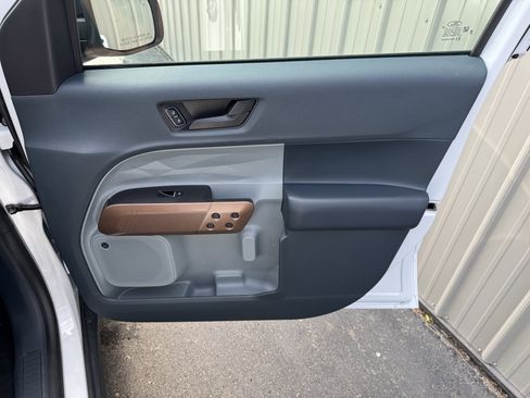 Used 2024 Ford Maverick Lariat w/ 4K Tow Package image 26