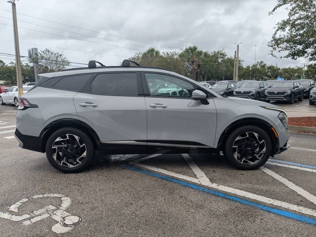 Used 2024 Kia Sportage SX FWD image 7