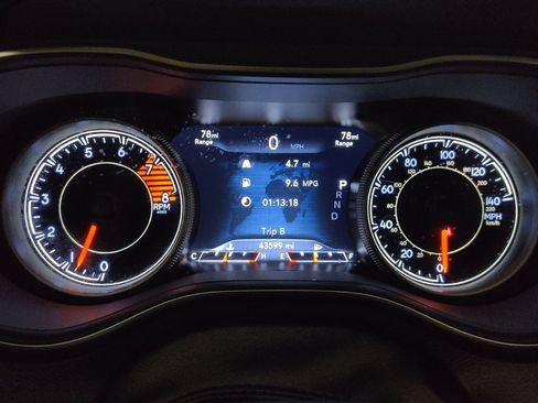 Used 2019 Jeep Cherokee Limited image 23