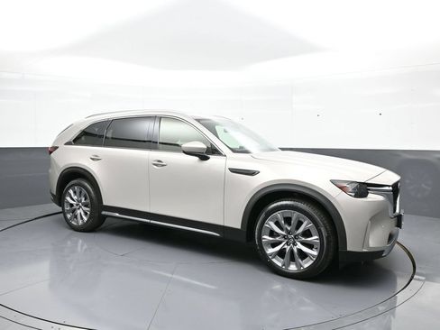 Used 2024 MAZDA CX-90 3.3 Turbo w/ Premium Package AWD/4WD image 4