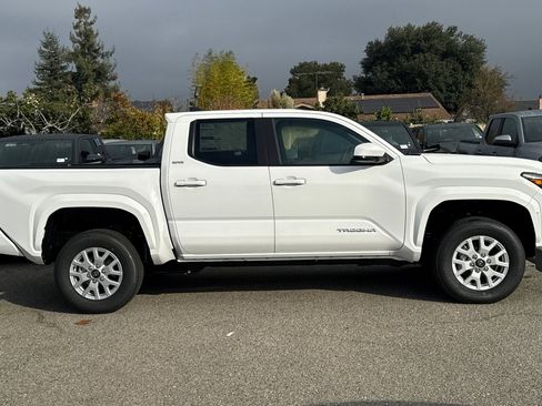 New 2026 Toyota Tacoma TRD Sport image 9