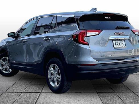 Used 2024 GMC Terrain SLE AWD/4WD image 12