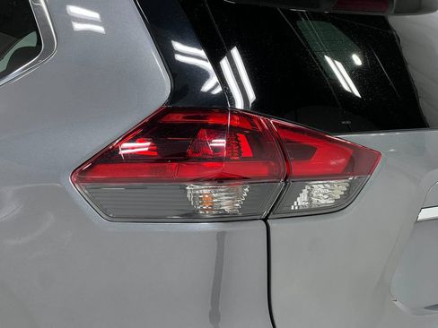 Used 2019 Nissan Rogue SL AWD/4WD image 34